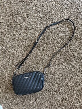MICHAEL KORS Black Quilted Camera Crossbody with Chain Strap